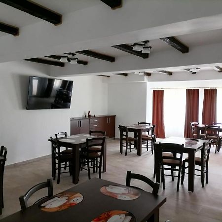 Casa Mirandre Apartment Hateg Exterior photo